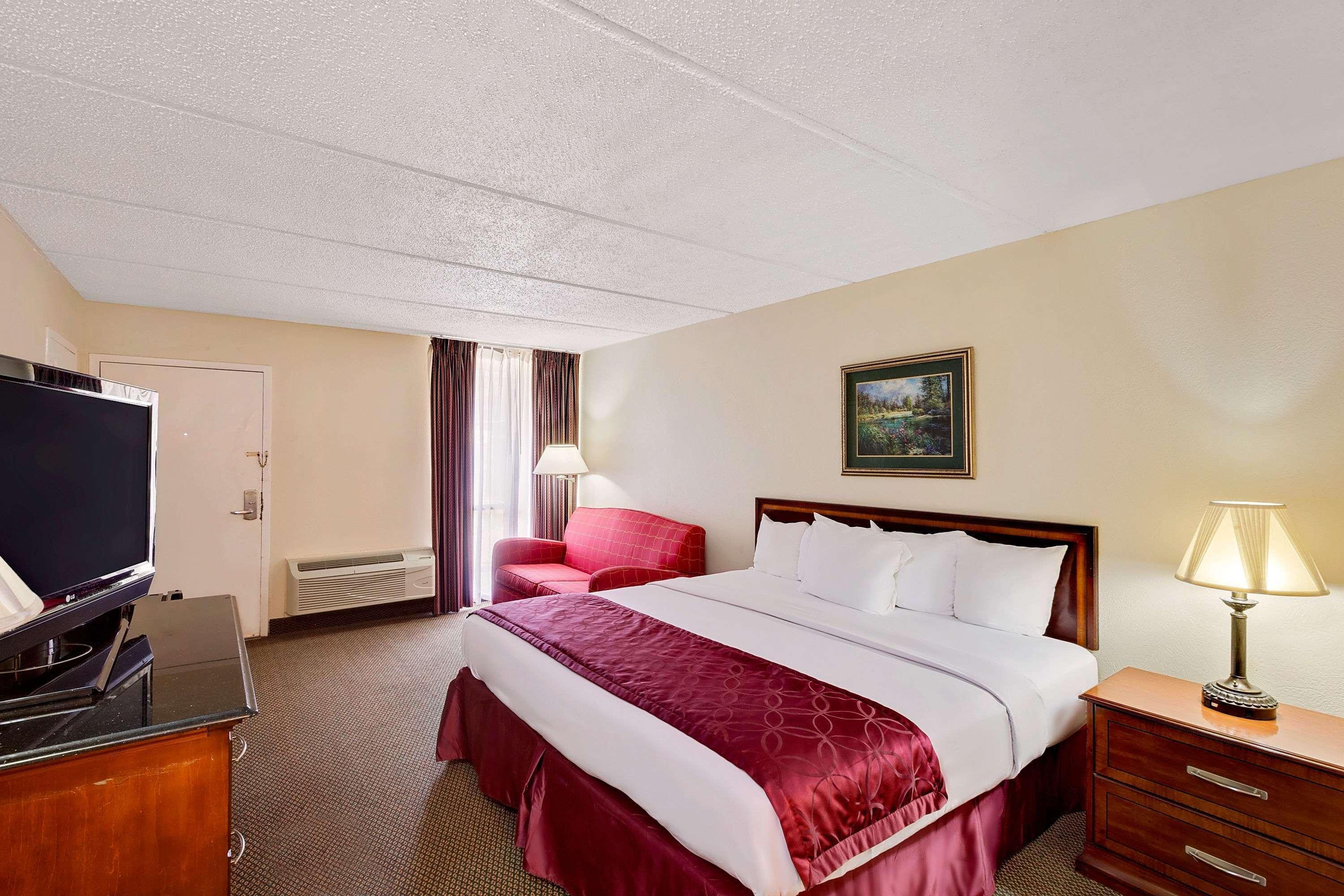 Hotel Days By Wyndham Bay