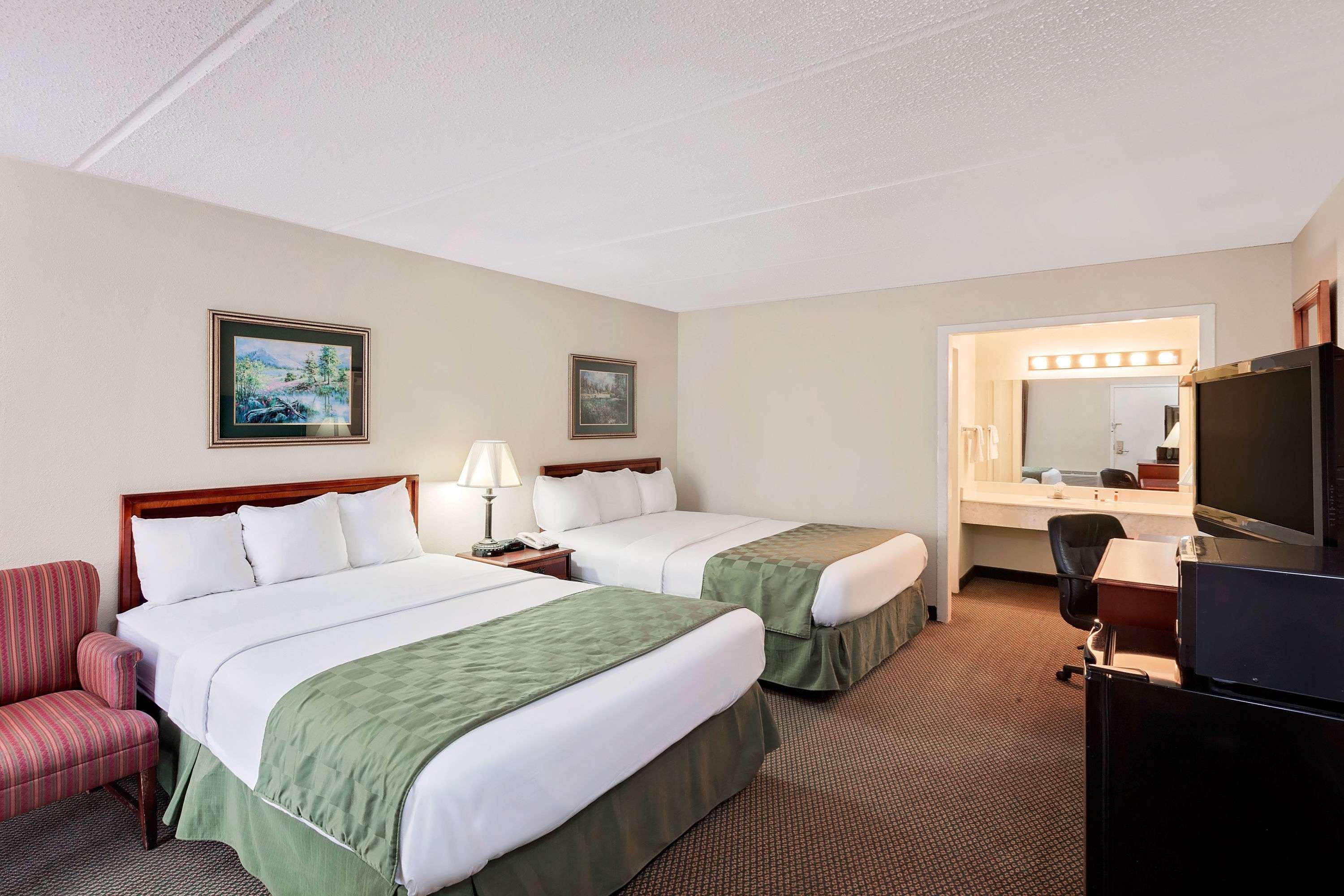 Hotel Days By Wyndham Bay Bay City