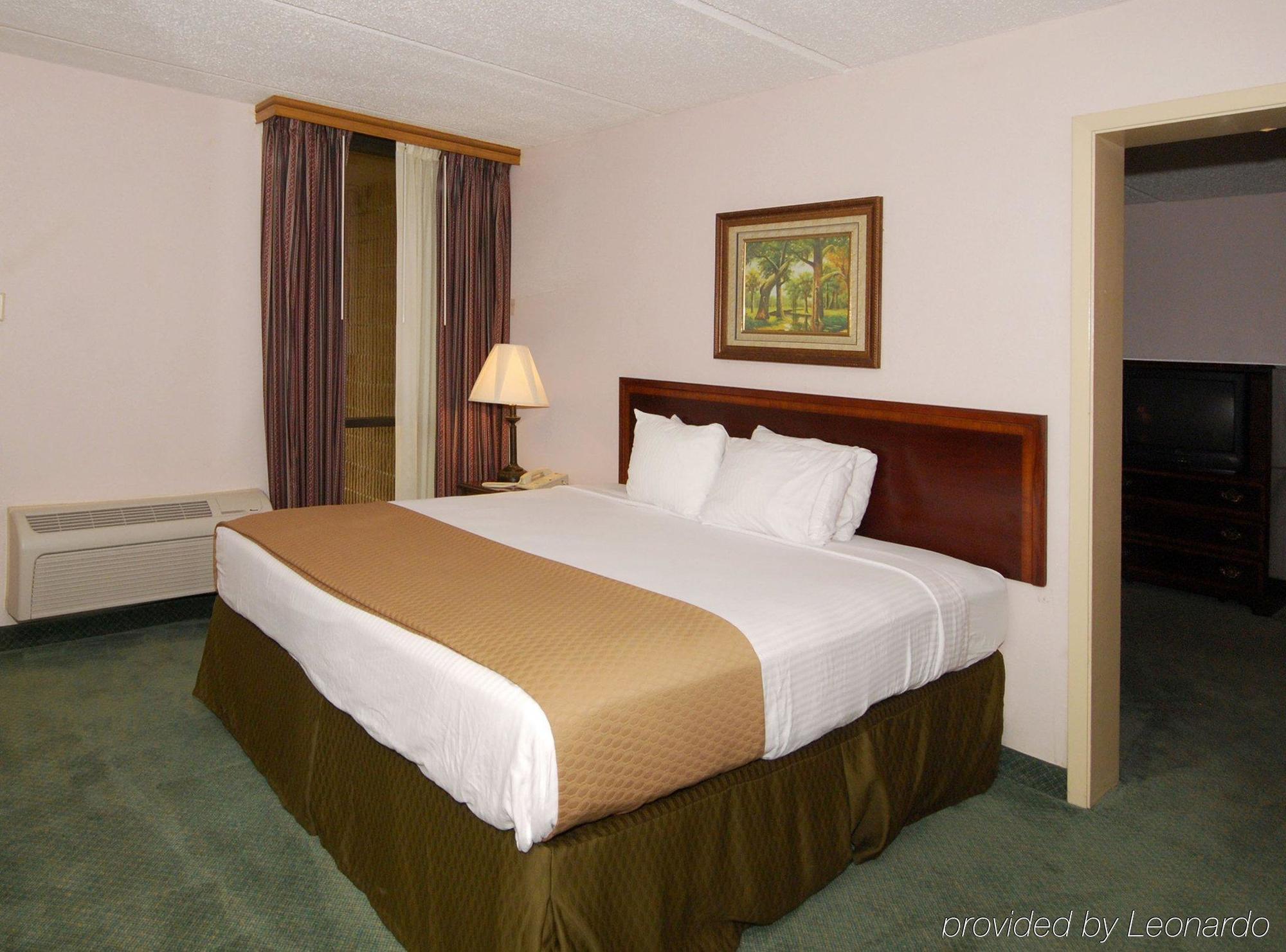 Hotel Days By Wyndham Bay