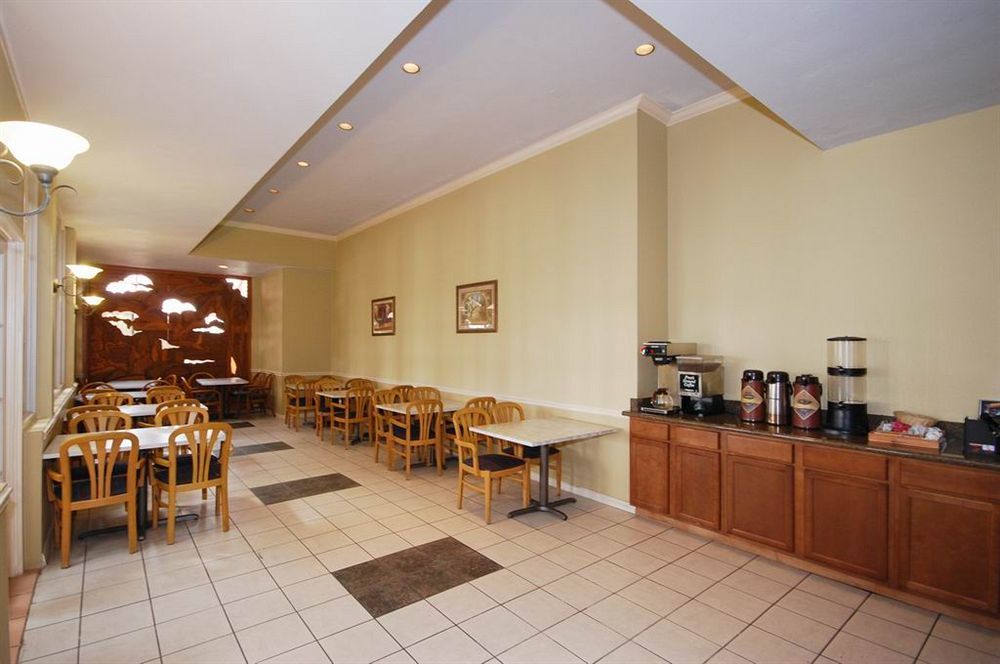 Days By Wyndham Bay Hotel 2*